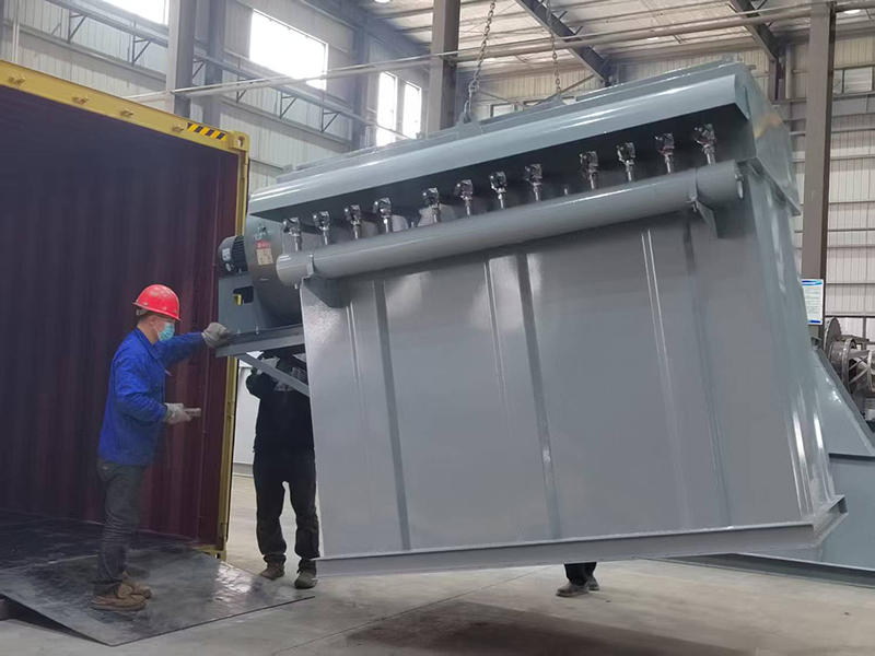 發(fā)往國(guó)外斯里蘭卡兩臺(tái)96單機(jī)除塵器