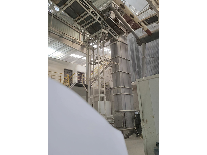 TH型斗式提升機